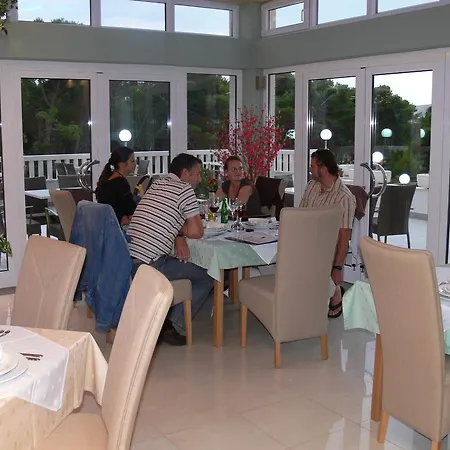 Silvana Трогир